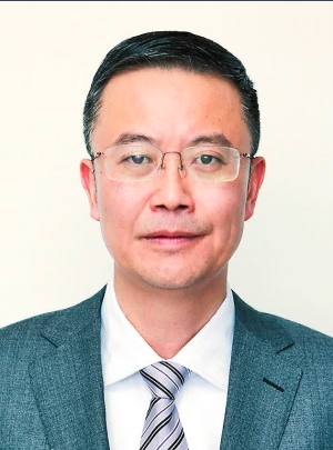 党委书记董事长胡均